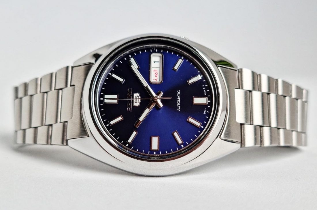 Seiko 5 SNXS - horologiy.com