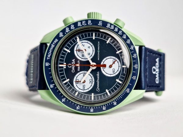 Omega x Swatch Mission On Earth - Horologiy.com