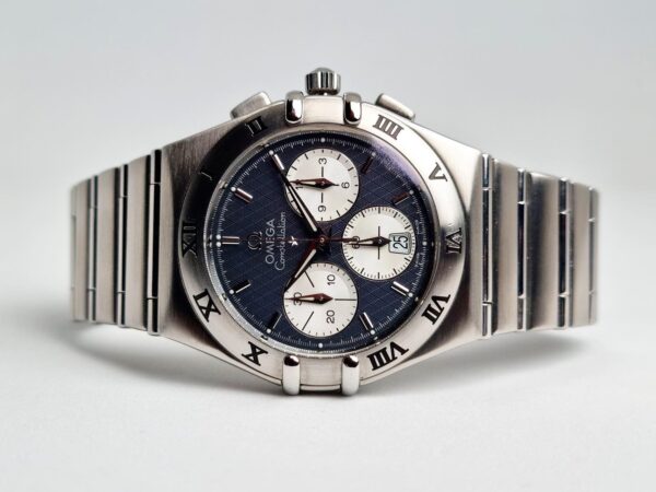 Omega Constellation Chronograph 1542.40.00 - Horologiy.com