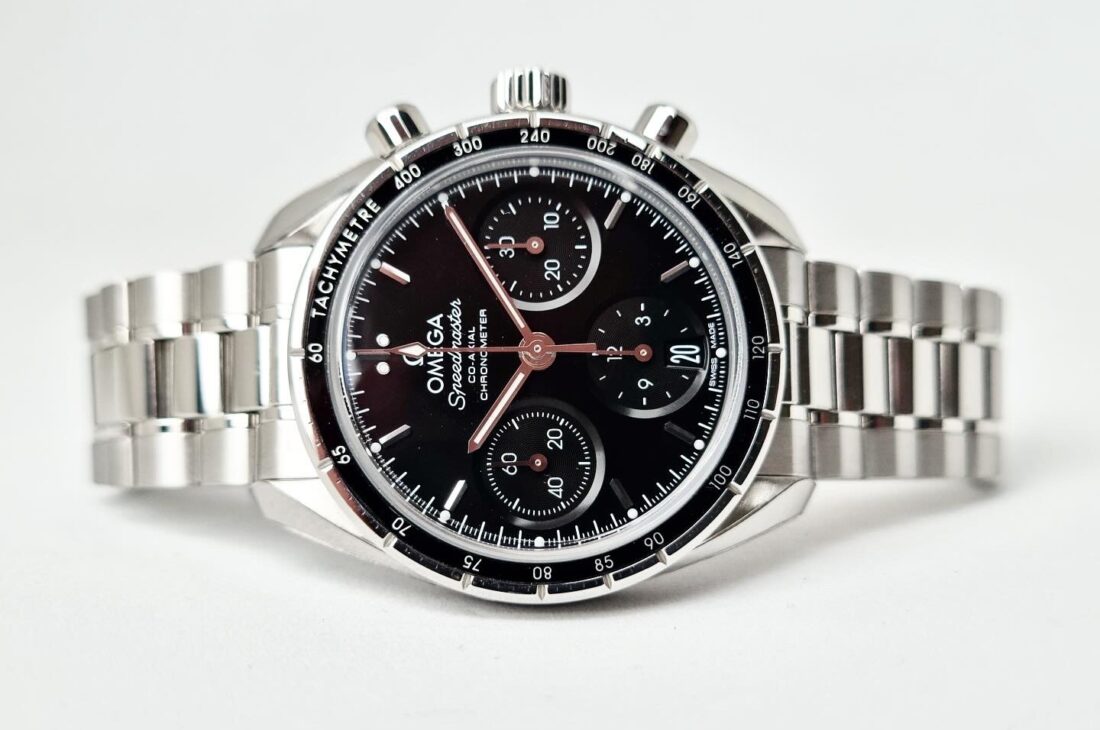 Omega Speedmaster 324.30.38.50.01.001 - Horologiy.com